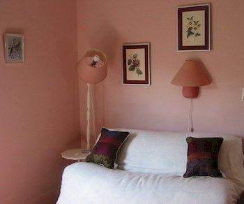 Cadboro Bay Bed & Breakfast Victoria Exterior photo
